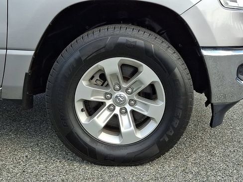 Used 2024 RAM 1500 Laramie AWD/4WD image 8