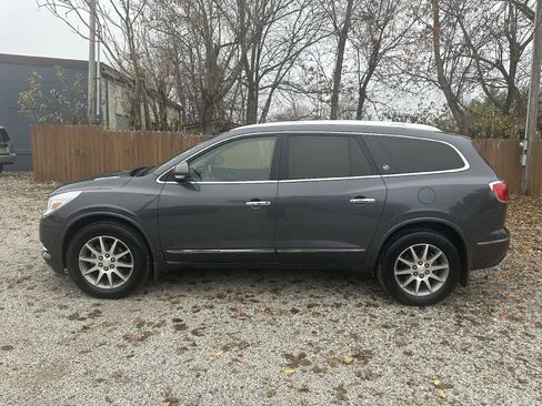 Used 2014 Buick Enclave Leather image 2