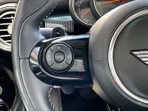Used 2019 MINI Cooper S image 11
