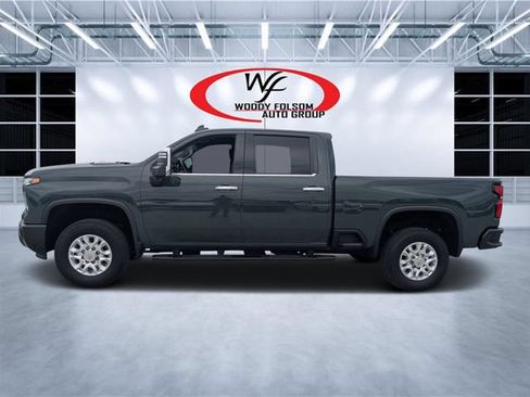 Used 2025 Chevrolet Silverado 2500 LTZ w/ LTZ Convenience Package AWD/4WD image 6