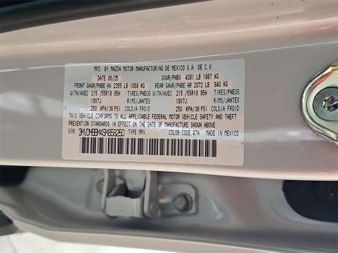 New 2025 MAZDA CX-30 AWD 2.5 S w/ Select Sport Pkg image 36