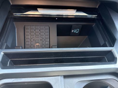 Used 2025 Ford F450 Lariat w/ Lariat Ultimate Package AWD/4WD image 22