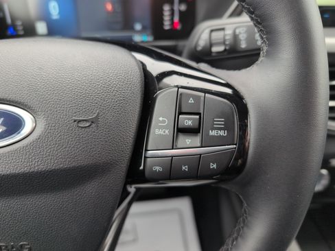 Used 2024 Ford Escape SE image 22