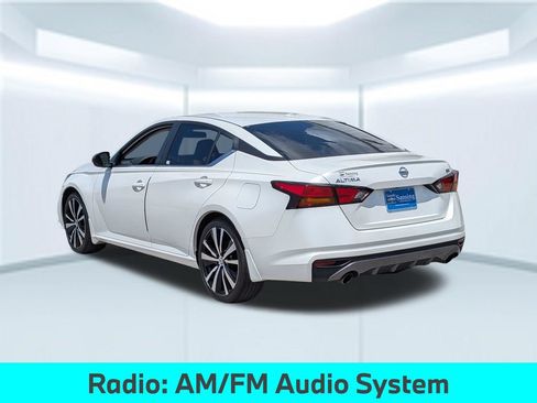 Used 2019 Nissan Altima 2.5 SR FWD image 4