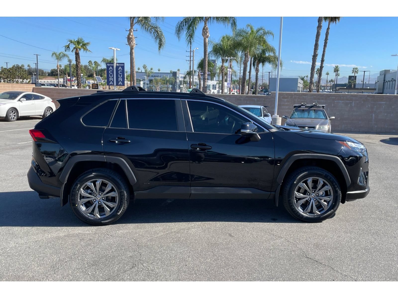 Used 2024 Toyota RAV4 XLE Premium w/ Weather Package AWD/4WD image 6