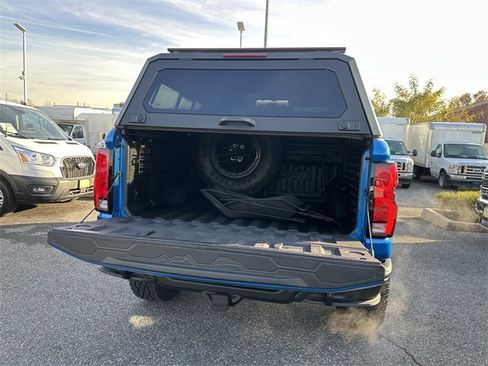 Used 2024 Chevrolet Colorado ZR2 w/ ZR2 Bison Edition image 40