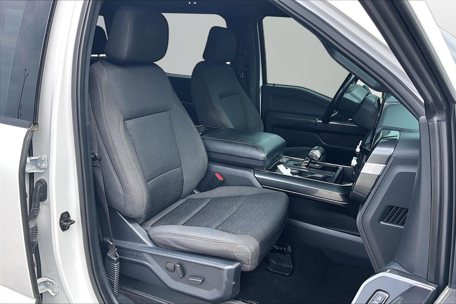 Used 2022 Ford F150 XLT w/ Equipment Group 302A High AWD/4WD image 7