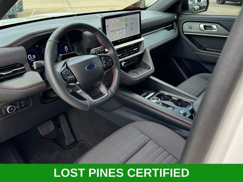 Used 2025 Ford Explorer ST-Line w/ Premium Package RWD image 16