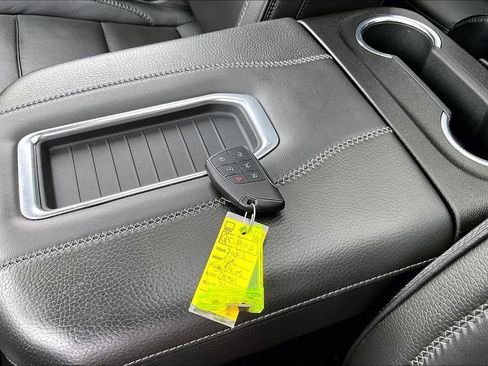 Used 2023 GMC Yukon Denali image 36