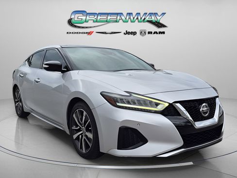 Used 2020 Nissan Maxima 3.5 SL w/ Floor Mat Group FWD image 1