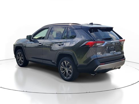 Used 2024 Toyota RAV4 Limited w/ Advanced Technology Package AWD/4WD image 5