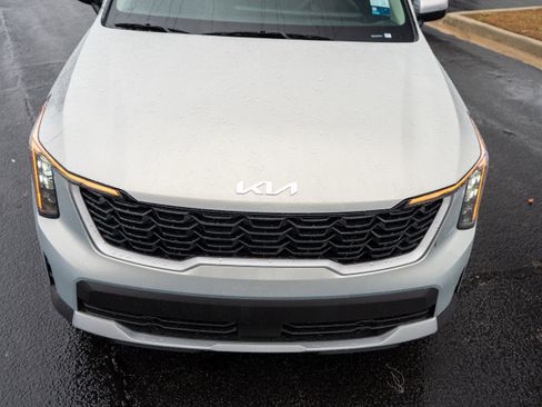 New 2026 Kia Sorento LX image 11