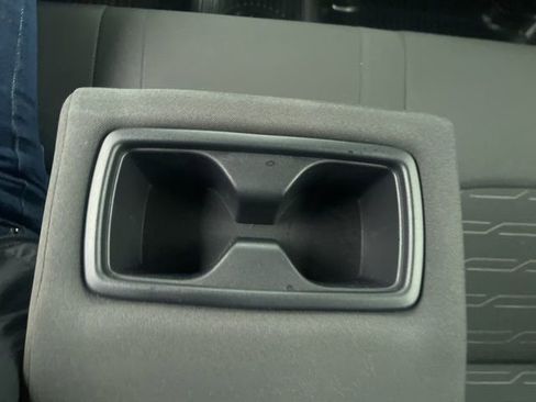 Used 2022 Toyota RAV4 SE image 18