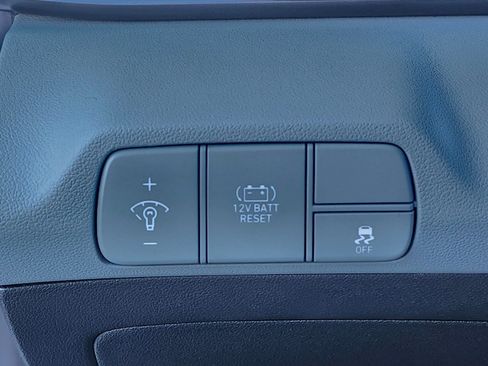 New 2026 Hyundai Elantra Limited FWD image 25