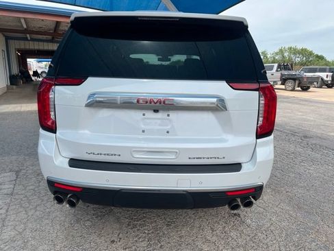 Used 2022 GMC Yukon Denali AWD/4WD image 5