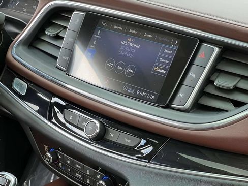 Used 2021 Buick Enclave Avenir w/ Avenir Technology Package AWD/4WD image 33