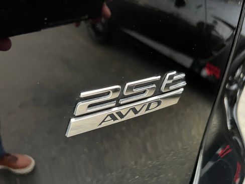 Used 2020 Jaguar F-PACE Premium image 5