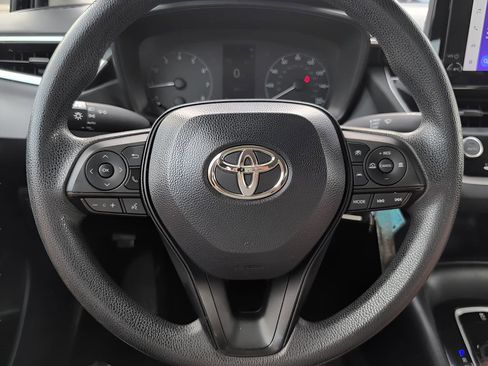 Used 2023 Toyota Corolla LE image 16