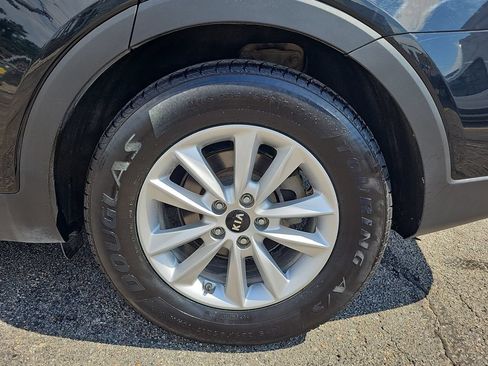 Used 2019 Kia Sorento FWD w/ LX Convenience Package image 32