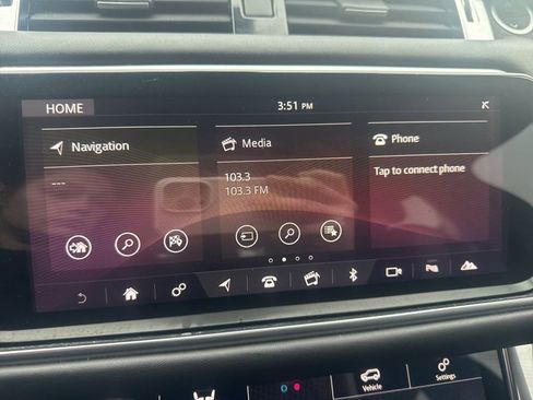 Used 2018 Land Rover Range Rover Sport HSE Dynamic image 11