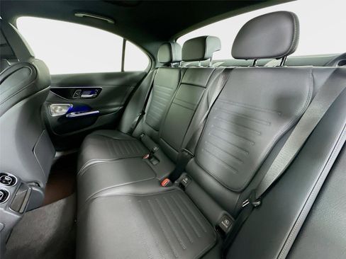 Used 2025 Mercedes-Benz C 300 4MATIC Sedan image 31