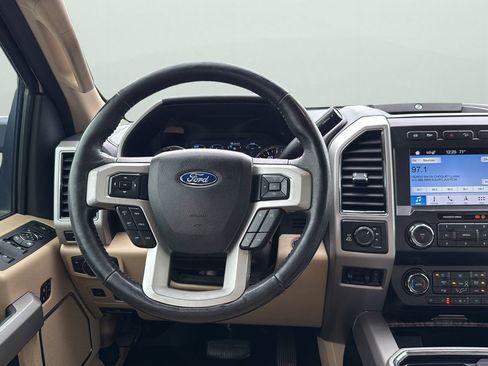 Used 2019 Ford F250 Lariat w/ Lariat Ultimate Package AWD/4WD image 12