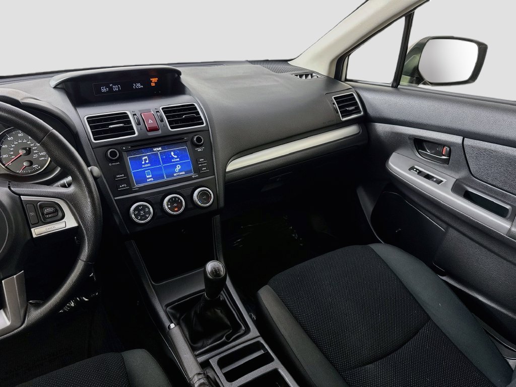 Used 2016 Subaru Crosstrek 2.0i AWD/4WD image 25
