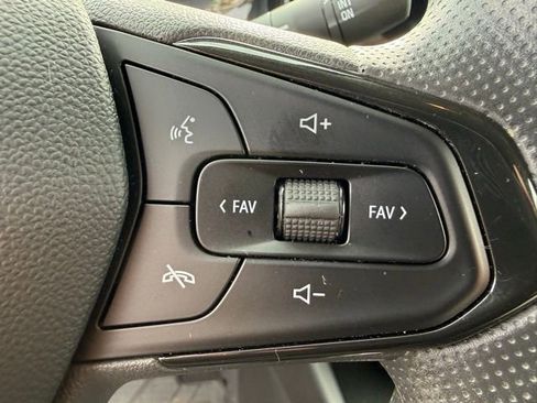 Used 2024 Chevrolet Trax LS w/ LS Convenience Package image 16