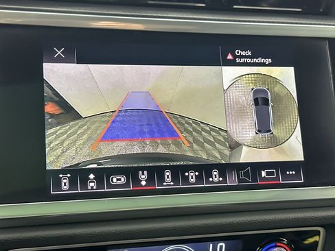 Used 2022 Audi Q3 2.0T Premium Plus w/ Premium Plus Package image 18