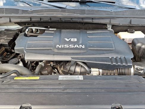 Used 2017 Nissan Titan S image 28