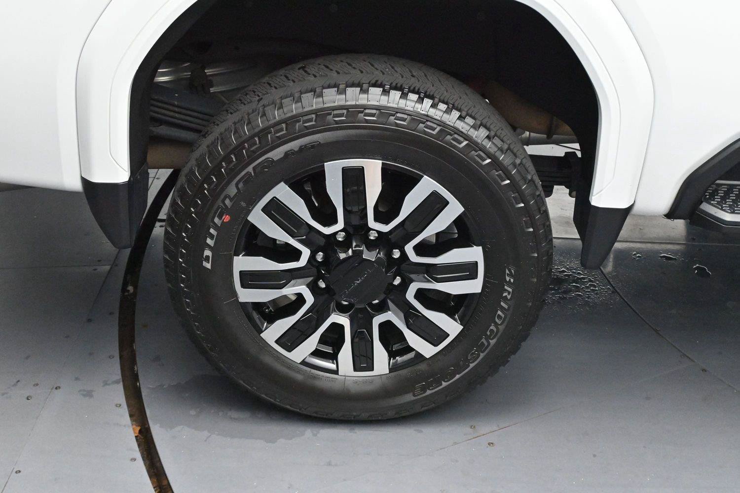Used 2025 GMC Sierra 2500 Denali Ultimate AWD/4WD image 37