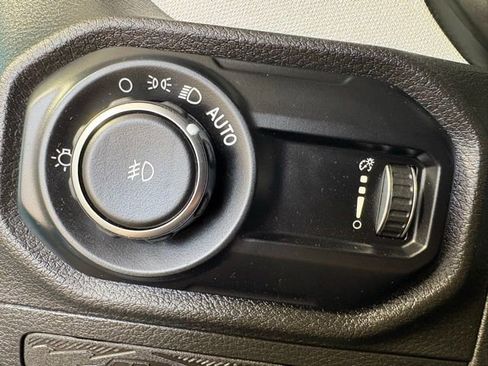 Used 2024 Jeep Wrangler Sport AWD/4WD image 22