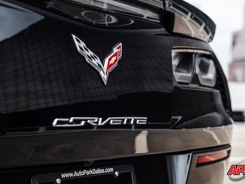 Used 2015 Chevrolet Corvette Z06 w/ 2LZ Preferred Equipment Group image 36