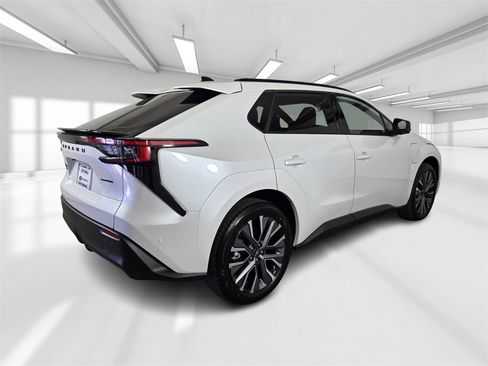 New 2026 Subaru Solterra Limited XT image 4