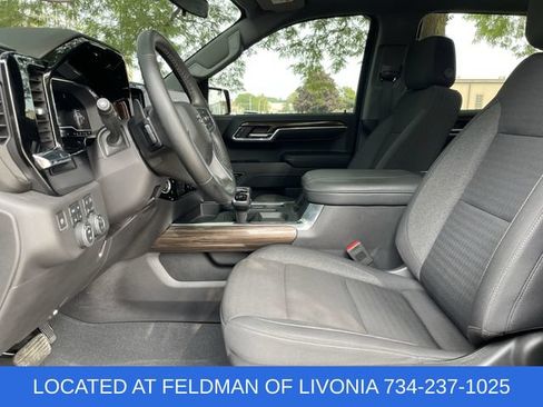 Used 2024 Chevrolet Silverado 1500 LT Trail Boss w/ Convenience Package II AWD/4WD image 20