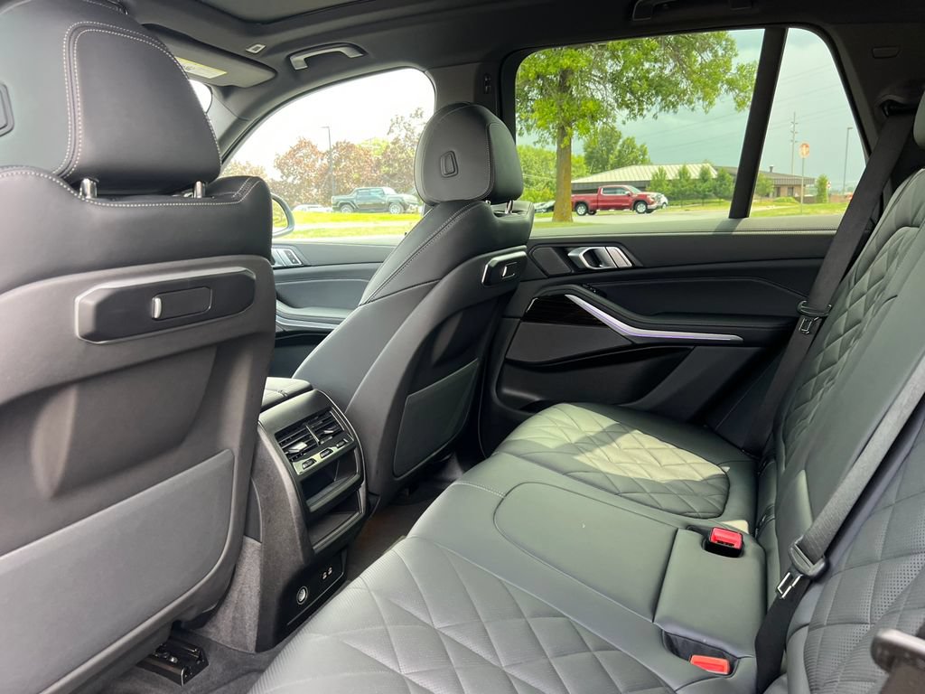 Used 2026 BMW X5 xDrive40i AWD/4WD image 35