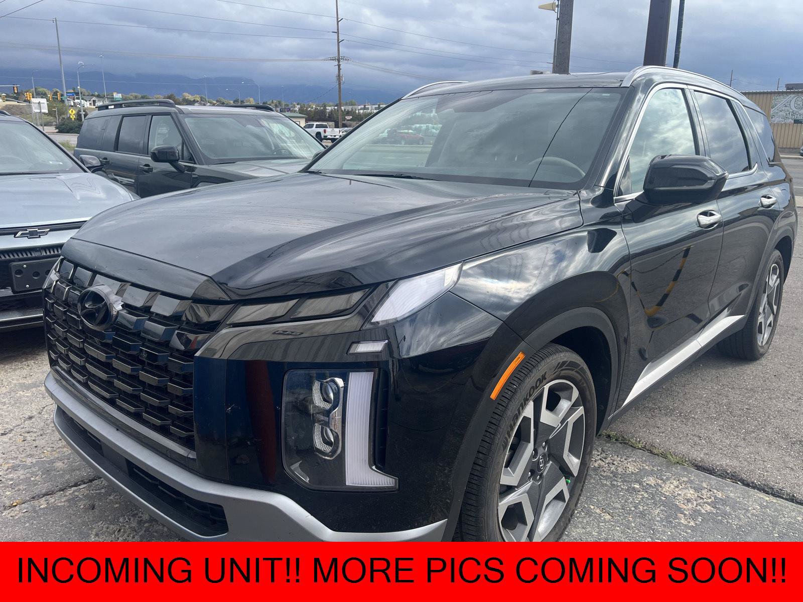 Used 2024 Hyundai Palisade Limited AWD/4WD image 1