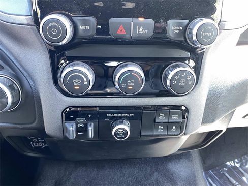 New 2025 RAM 1500 Tradesman w/ Trailer Tow Group image 15