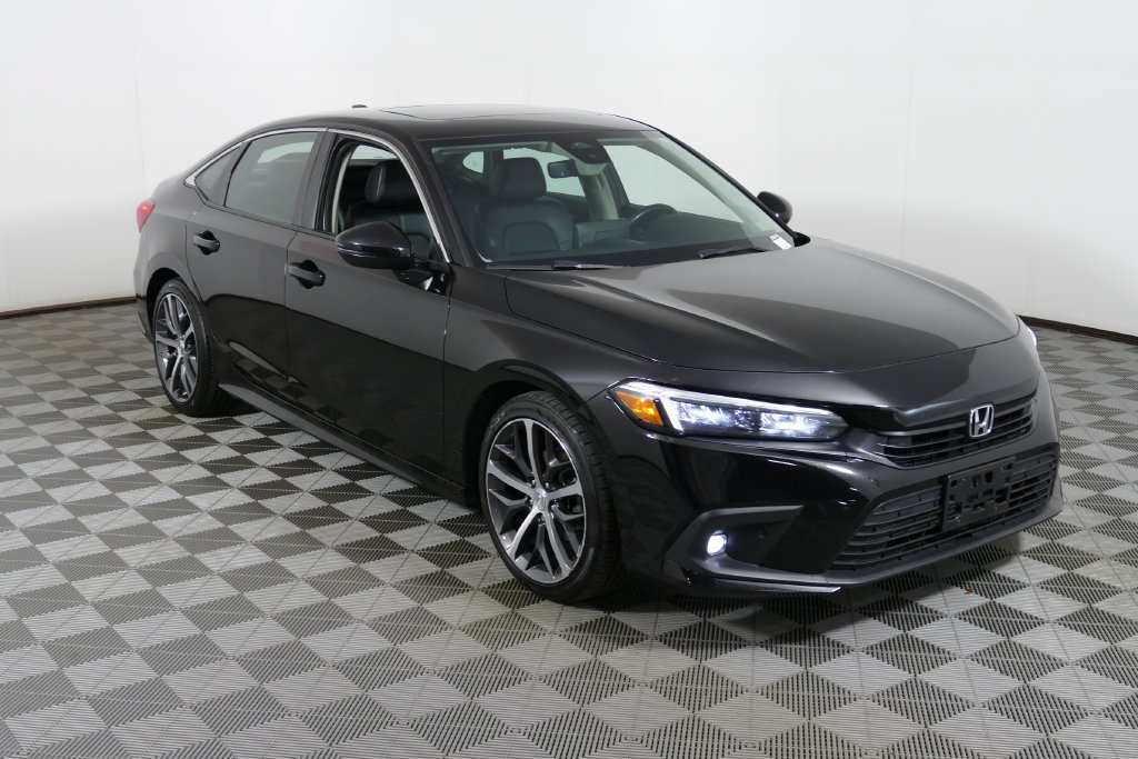 Used 2022 Honda Civic Touring image 1