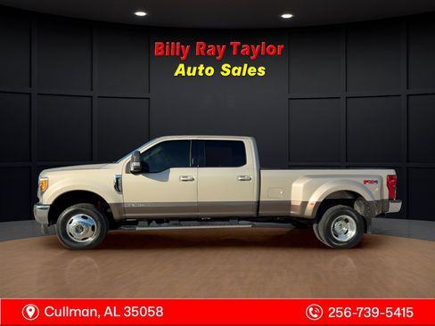 Used 2017 Ford F350 Lariat w/ Lariat Value Package image 2