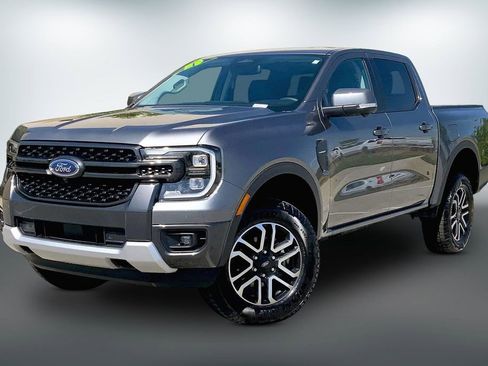 Used 2025 Ford Ranger Lariat w/ Advanced Towing Package AWD/4WD image 2