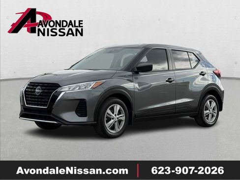 Certified 2025 Nissan Kicks Play S image 1