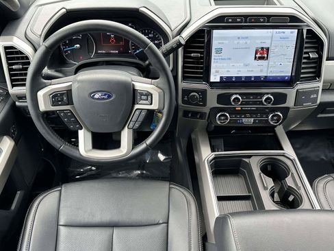 Used 2022 Ford F250 Lariat w/ Black Appearance Package AWD/4WD image 13