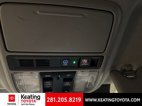 Used 2022 Honda Pilot Touring image 17