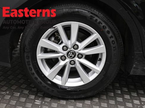 Used 2025 Toyota Camry LE FWD image 30