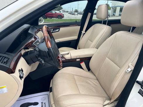 Used 2009 Mercedes-Benz S 550 4MATIC image 32