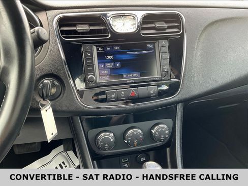 Used 2014 Chrysler 200 S FWD image 9