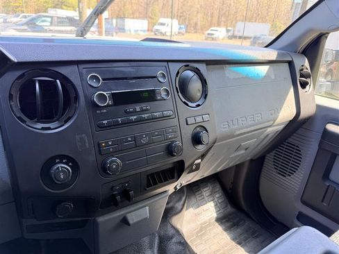 Used 2011 Ford F250 XL w/ PWR Equipment Group image 23