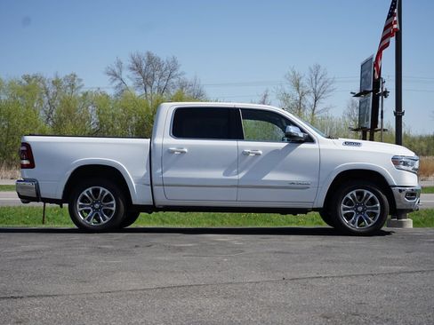 Used 2023 RAM 1500 Limited AWD/4WD image 2