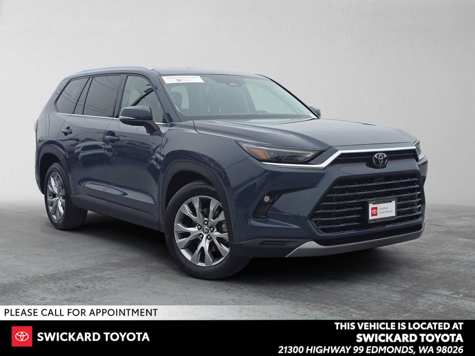 Certified 2024 Toyota Grand Highlander AWD image 1